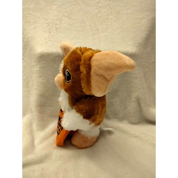 Gremlins Gizmo Plush Animated Musical 9" - Picture 3 of 11